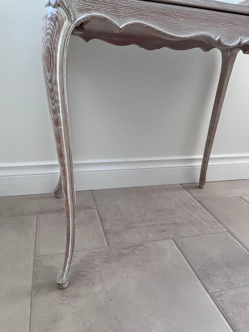 ドレッサーにぴったり】ガラス天板引き出し付き、優雅なコンソールテーブル