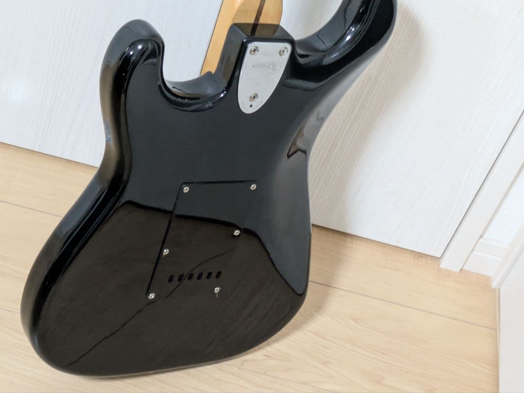 Squier Stratocaster ブラック ソフトケース付 フェンダー