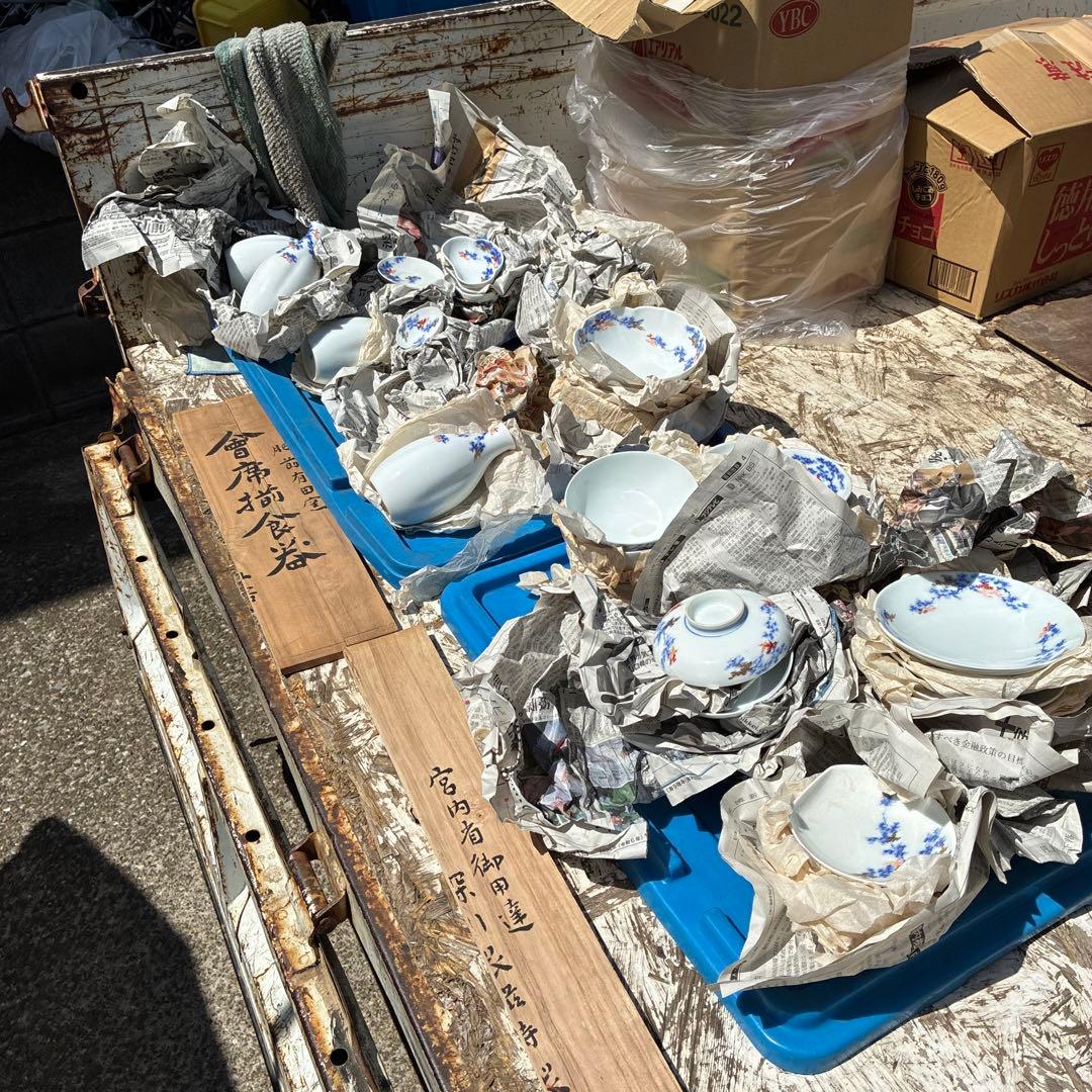 オールド深川青磁もみじ紅葉　皇室御用達　平皿小皿カップセット計54 富士流水裏印 皇室御用達の有田焼「深川製磁」のカフェ併設ギャラリーが東京