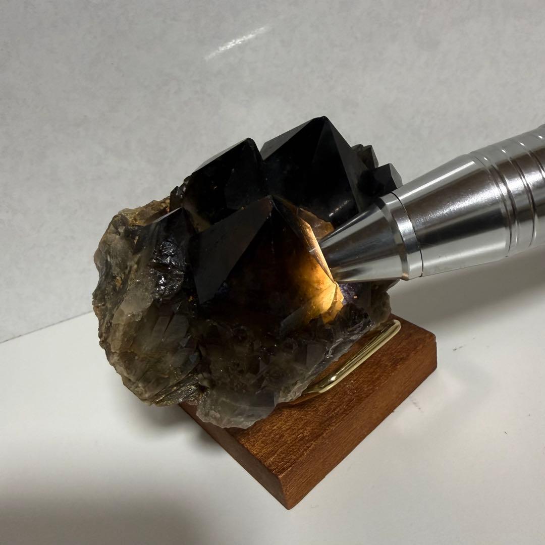 黒水晶 モリオン クラスター 漆黒 コンゴ産 原石 天然石 魔除け - メルカリ