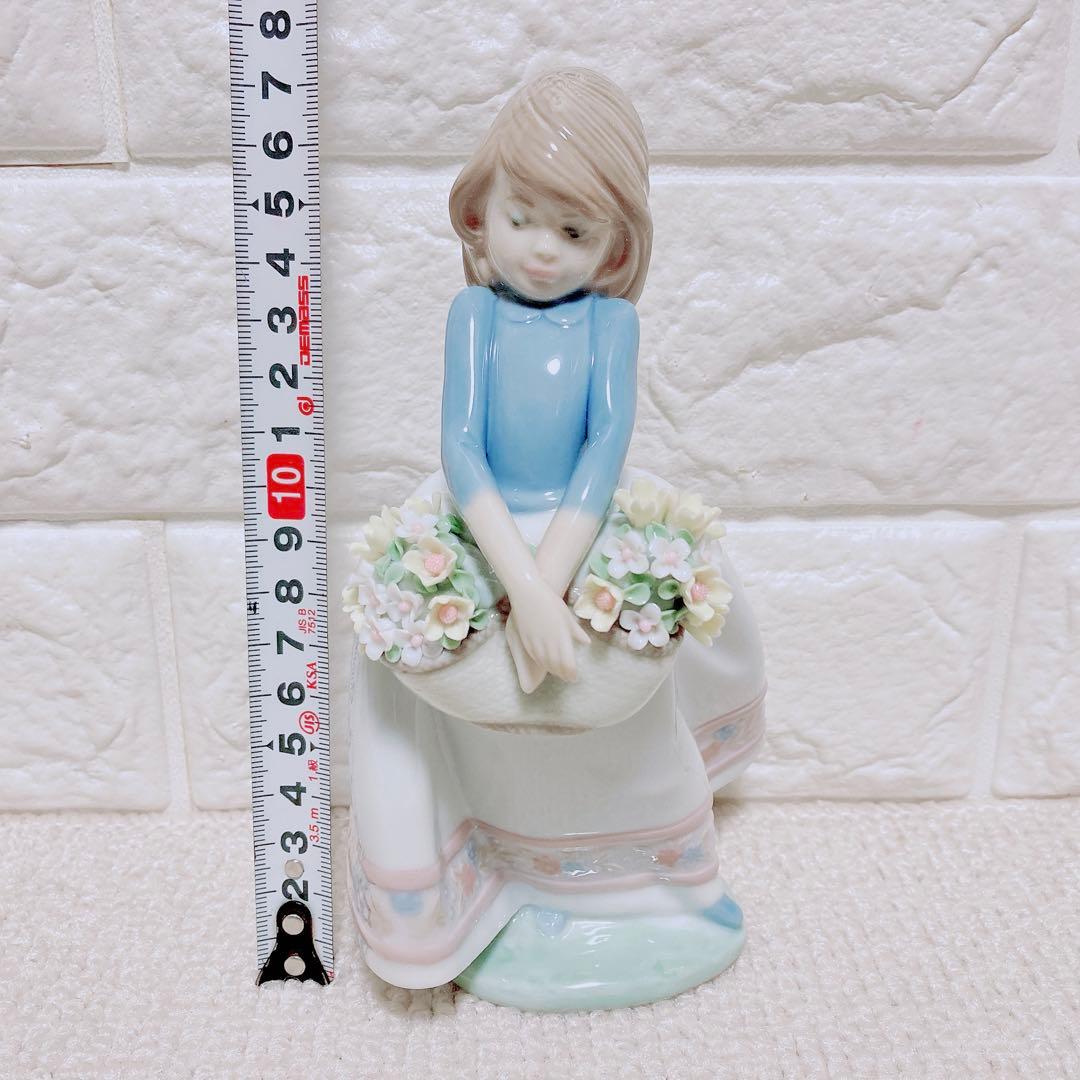 リヤドロ 5467 五月の花 フィギュリン 置物 陶器人形 女の子 5月