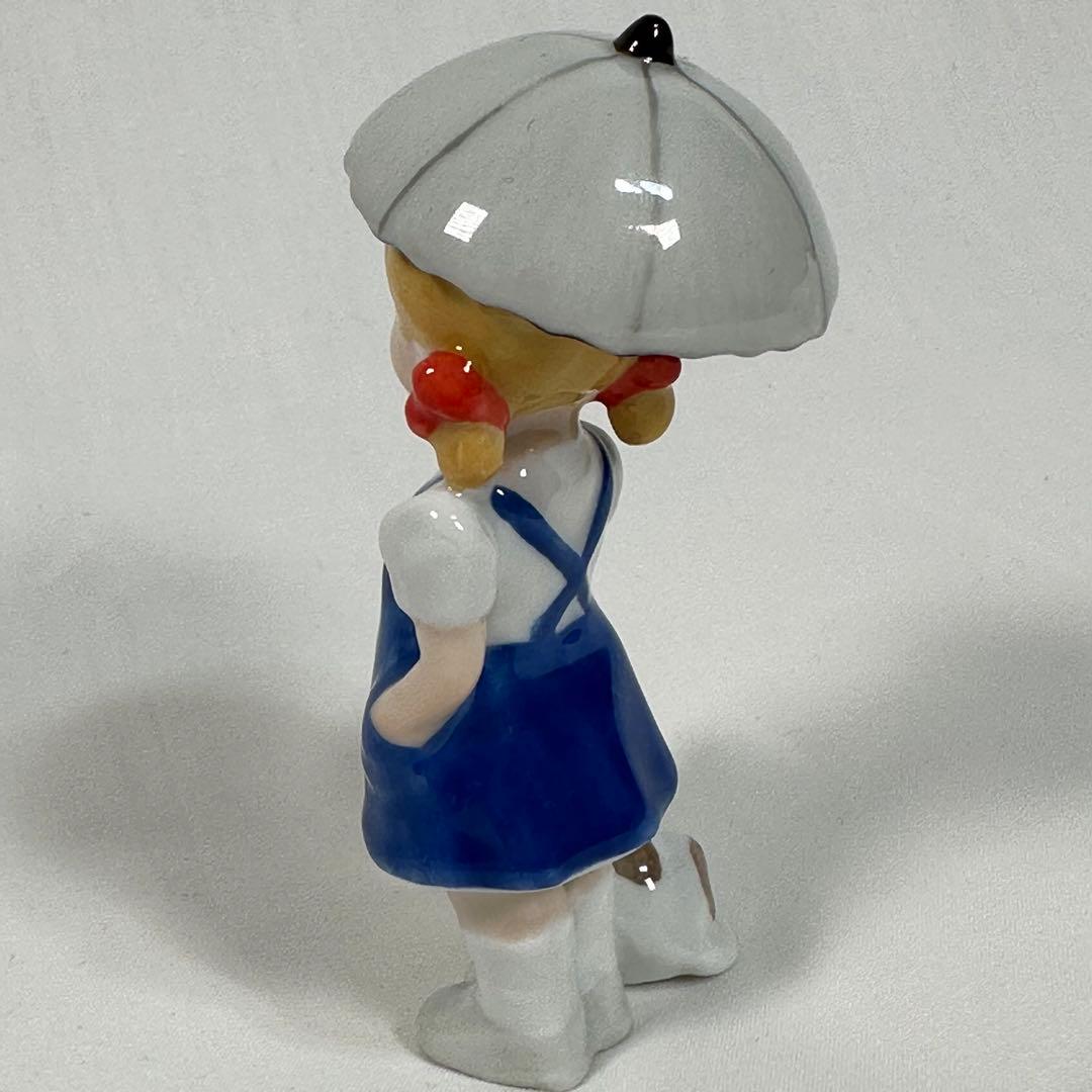ロイヤルコペンハーゲン フィギュリン 少女と犬 - メルカリ