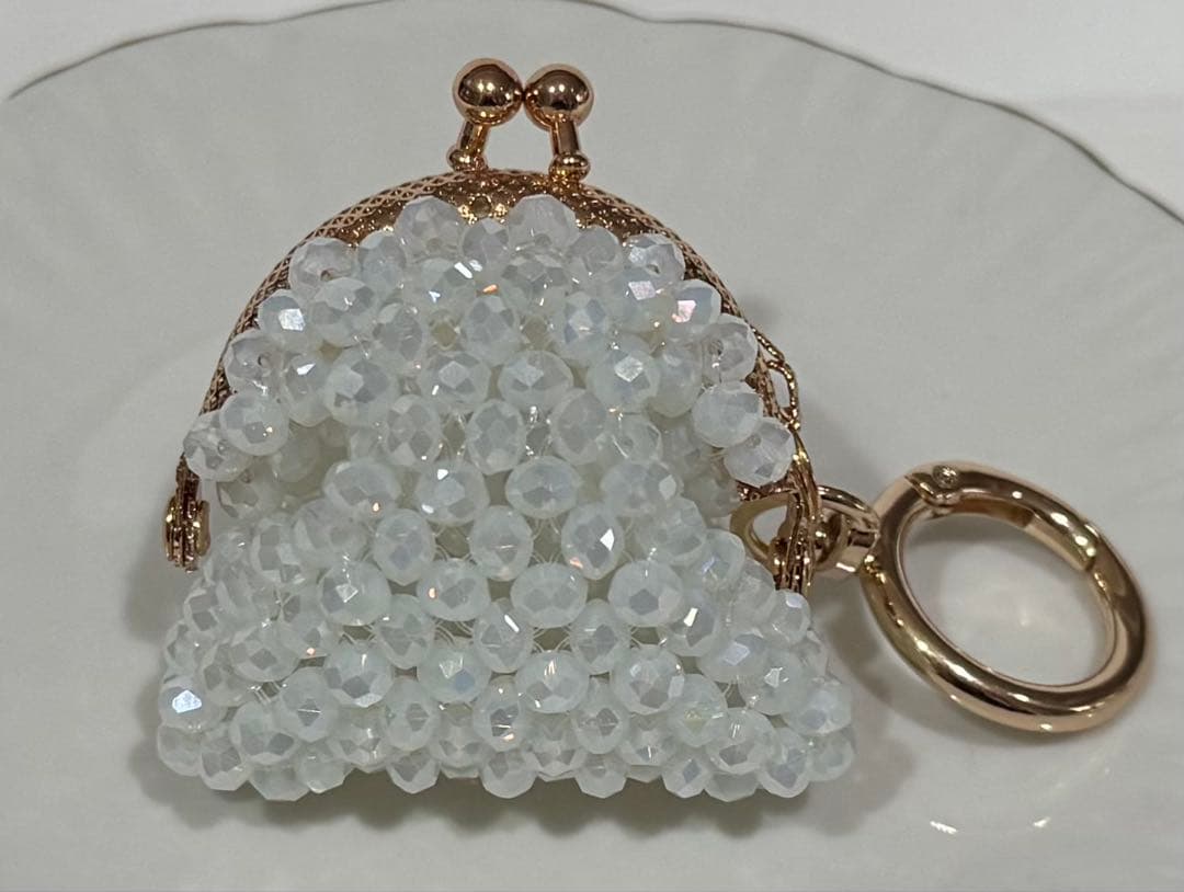 ビーズ がま口 小物入れ 小銭入れ ピルケース 黒 黄色 白 チャーム