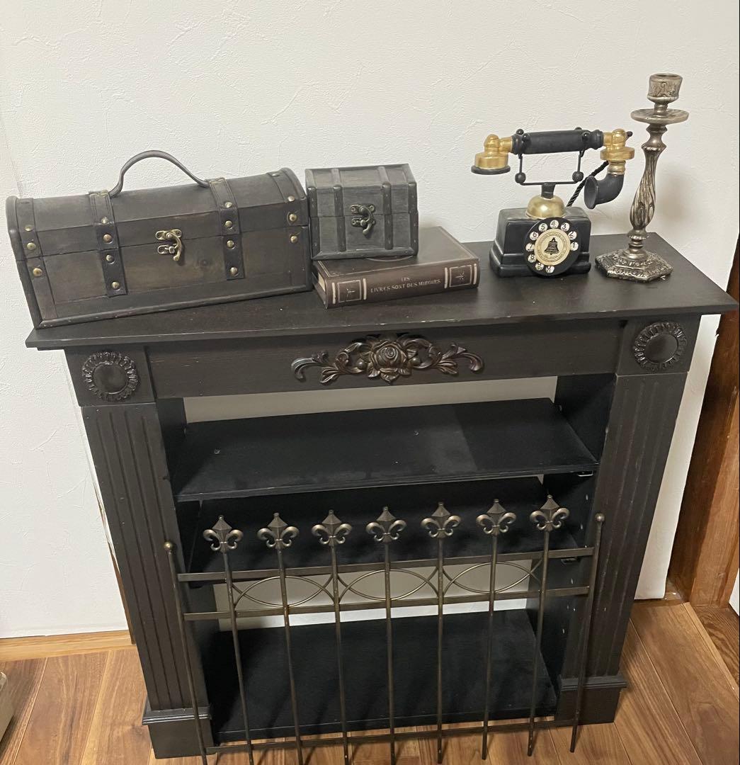 黒い木製　シェルフ ヴィンテージ風　マントルピース　サリュ Amazon.co.jp: ヴィンテージマントルピースキャビネットリビングルーム