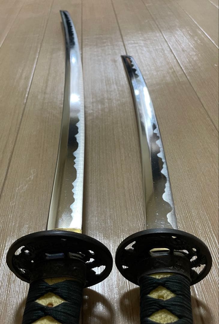 ハチワレ様専用 模造刀 居合刀 太刀 脇差 刀掛け 武具 U0331 - メルカリ