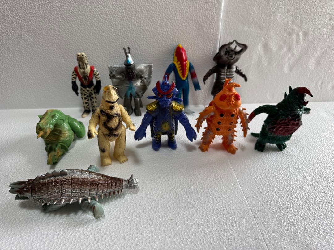 ウルトラマン 怪獣 ソフビ10対まとめ レトロ - メルカリ