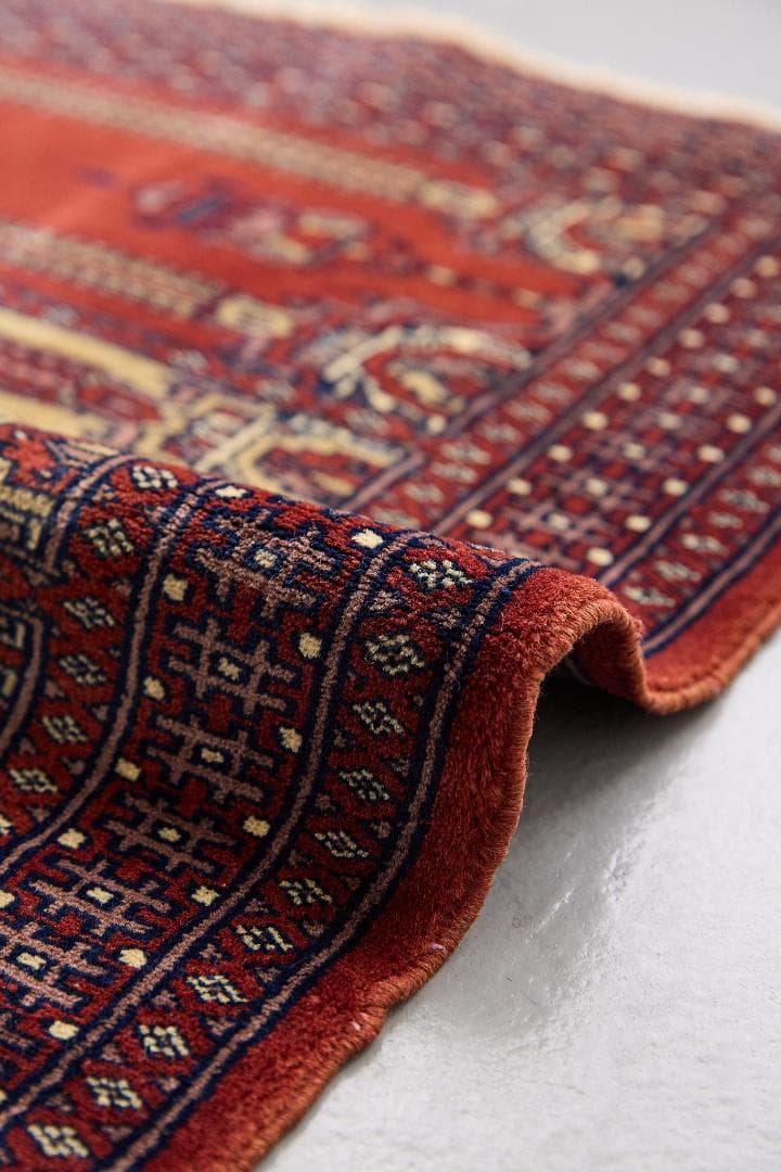 ヴィンテージラグ トライバルラグ パキスタン産（94×65cm）赤 黄 紺 黒