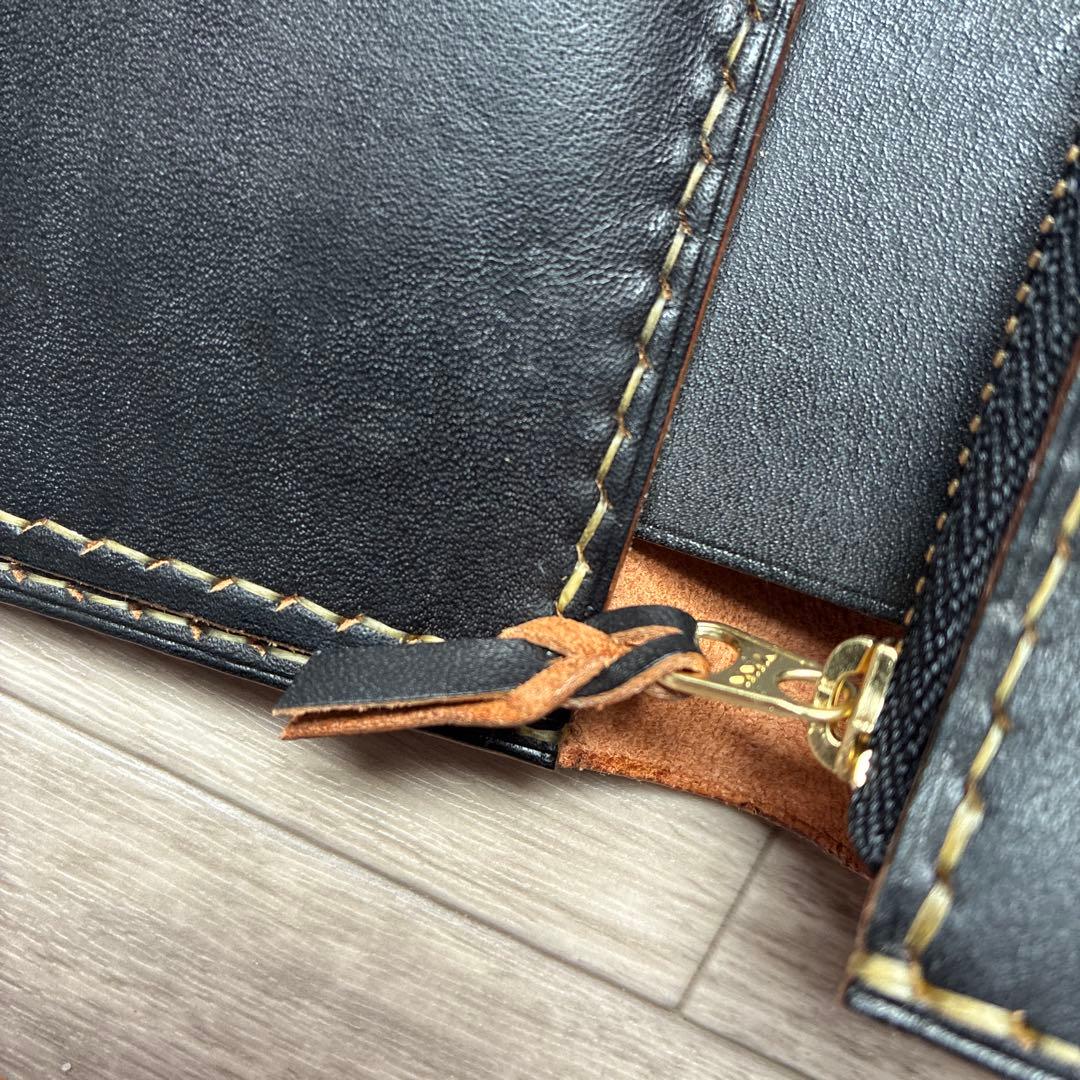 茶芯ブラック】ミドルトラッカーウォレット 真鍮 お札を折らずに収納