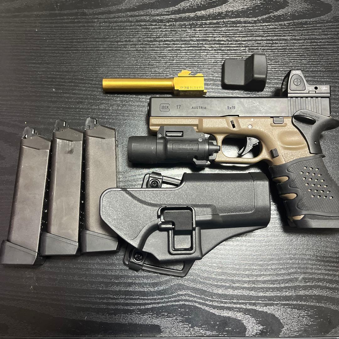 G17 カスタム グロック17 フラット・ダークアース と装飾品 - メルカリ