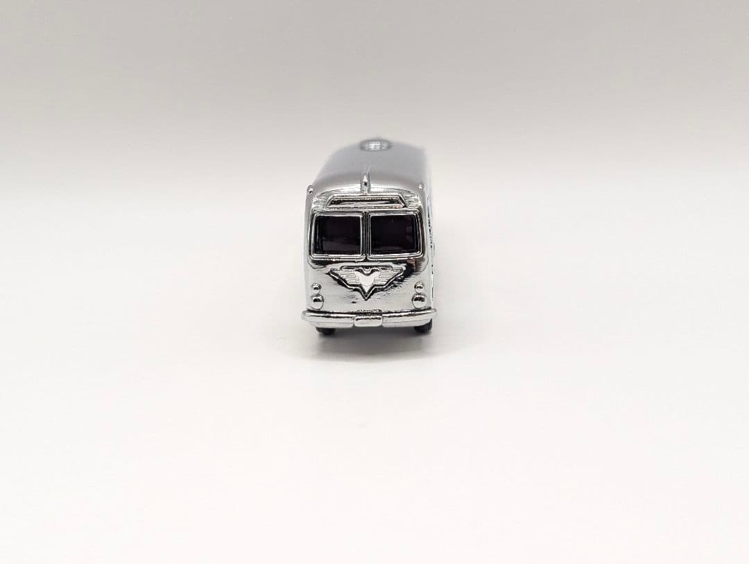 ディズニー リゾートクルーザー トミカ 銀 メッキ シルバー 限定