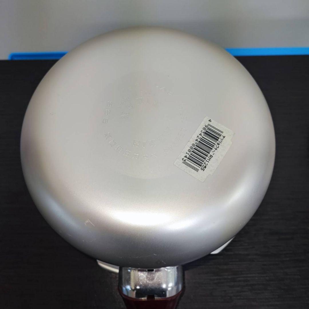 理研 圧力鍋 こなべちゃん 3合炊き RM1-25(s) 2.5L - メルカリ