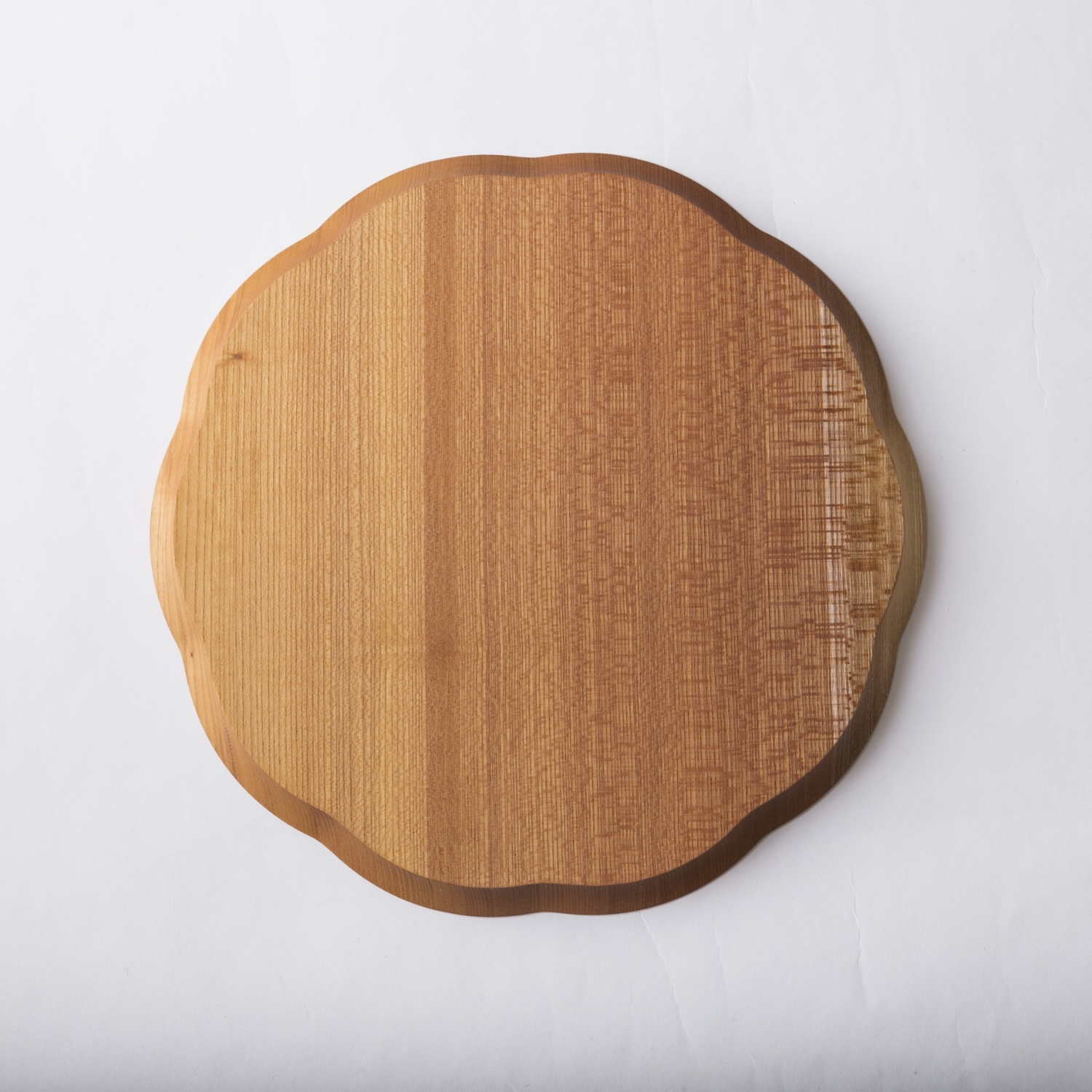 四十沢木材工芸/KITO 輪花盆 中 -お盆、皿、敷物をこれ一枚で