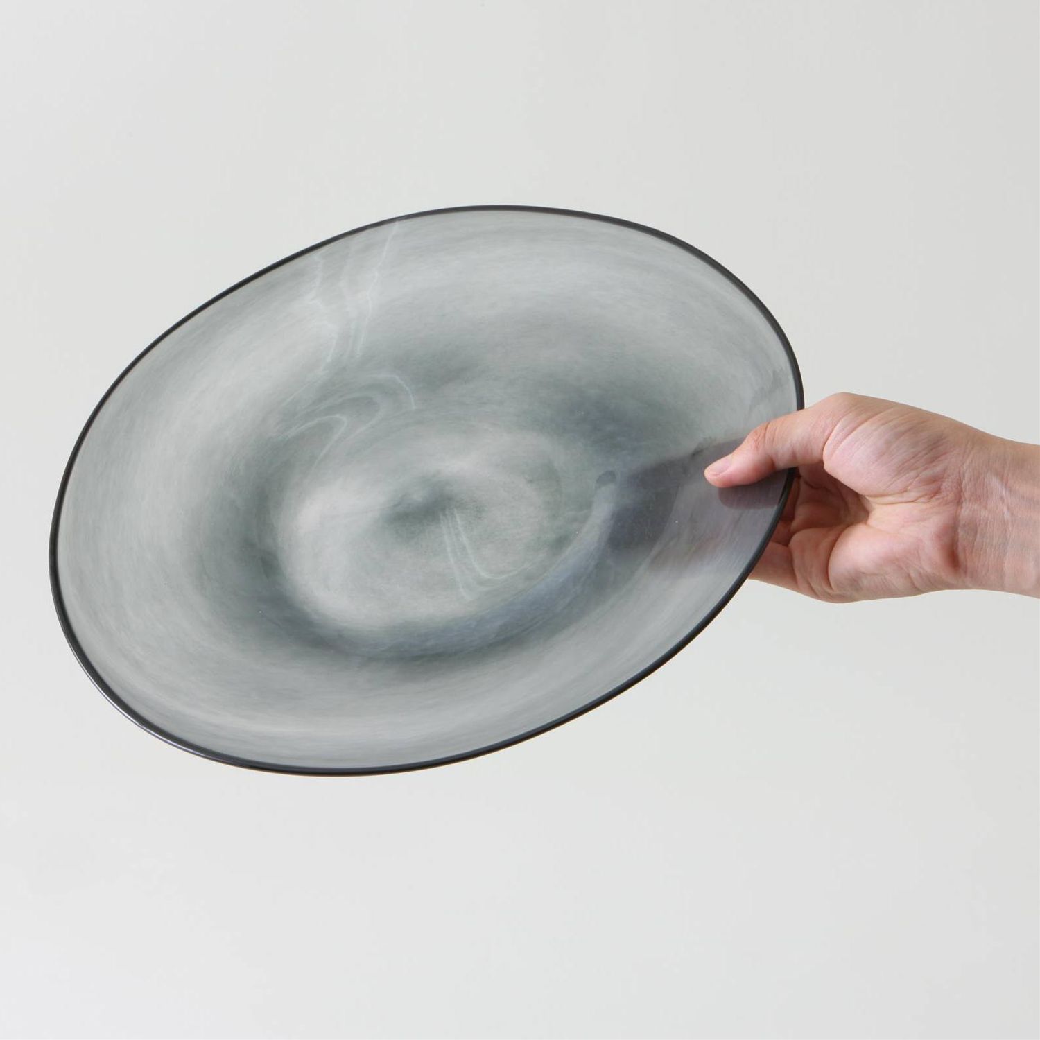 fresco/kasumi plate M -絶妙な色の濃淡がお料理を引き立てるプレート