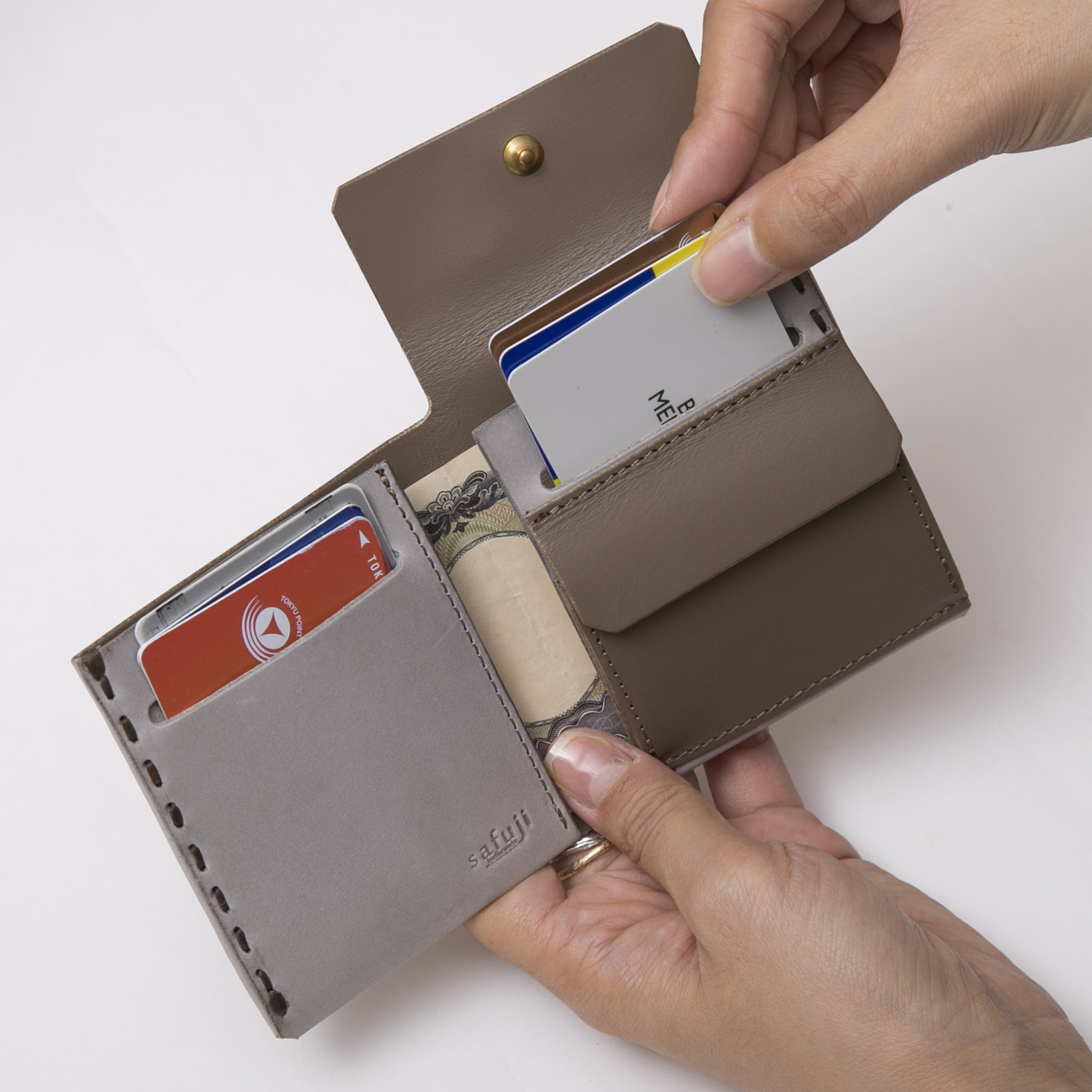 SAFUJI/ミニ折り財布 -二つ折り財布の最小サイズを極めた - スタイルストア